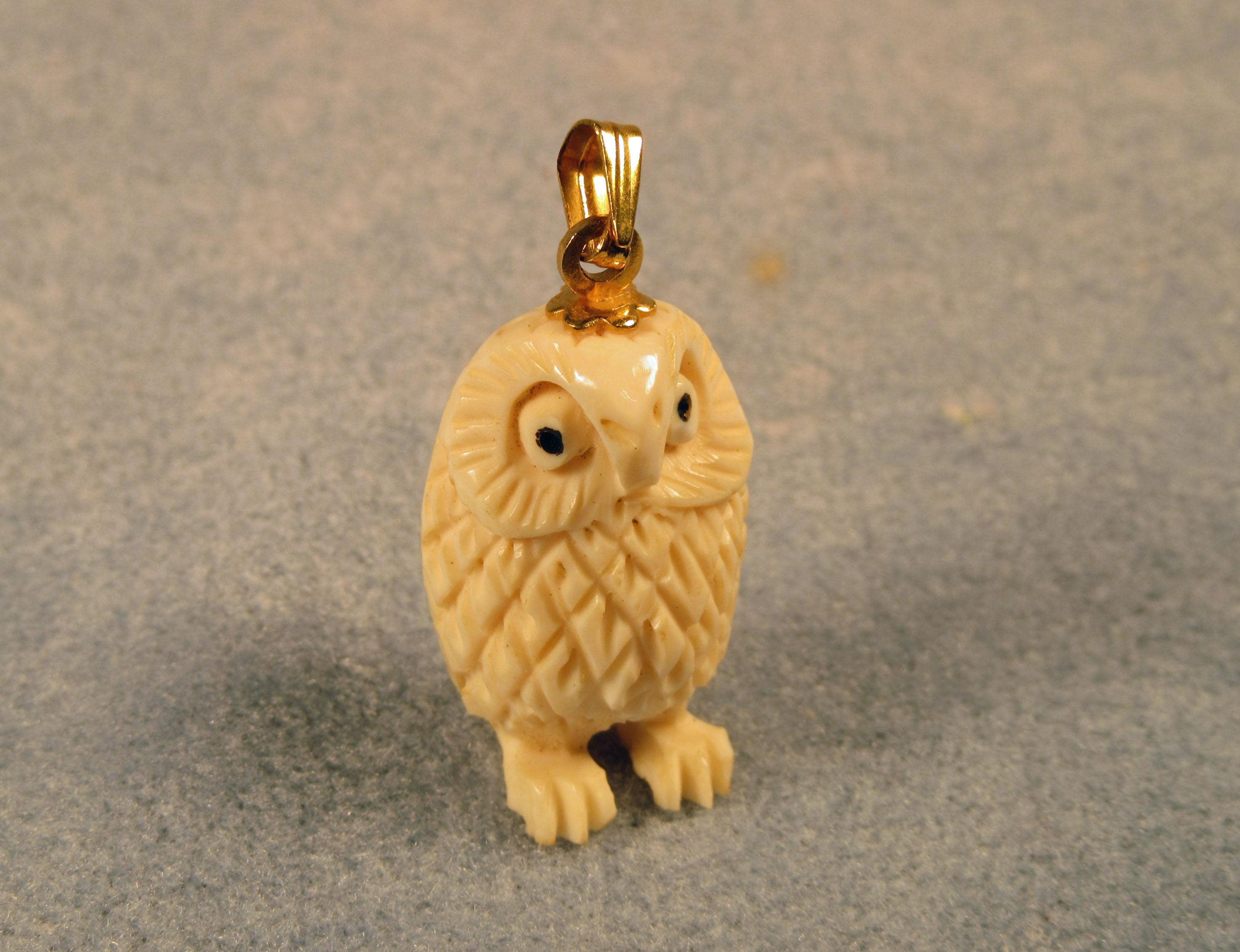 VTG Ivory-Color Carved OWL Pendant for Necklace