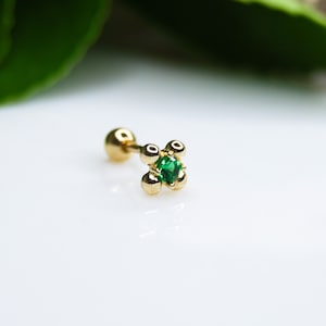 9ct solid gold stud earring piercing pwith green CZ Tragus lobe Helix
