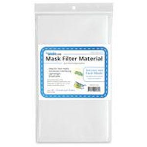 Può includere: Un sacchetto di plastica trasparente contenente materiale filtrante per maschere. L'etichetta recita "Mask Filter Material" con dettagli sulle caratteristiche del prodotto, tra cui ideale per maschere, usa e getta, leggero e traspirante.
