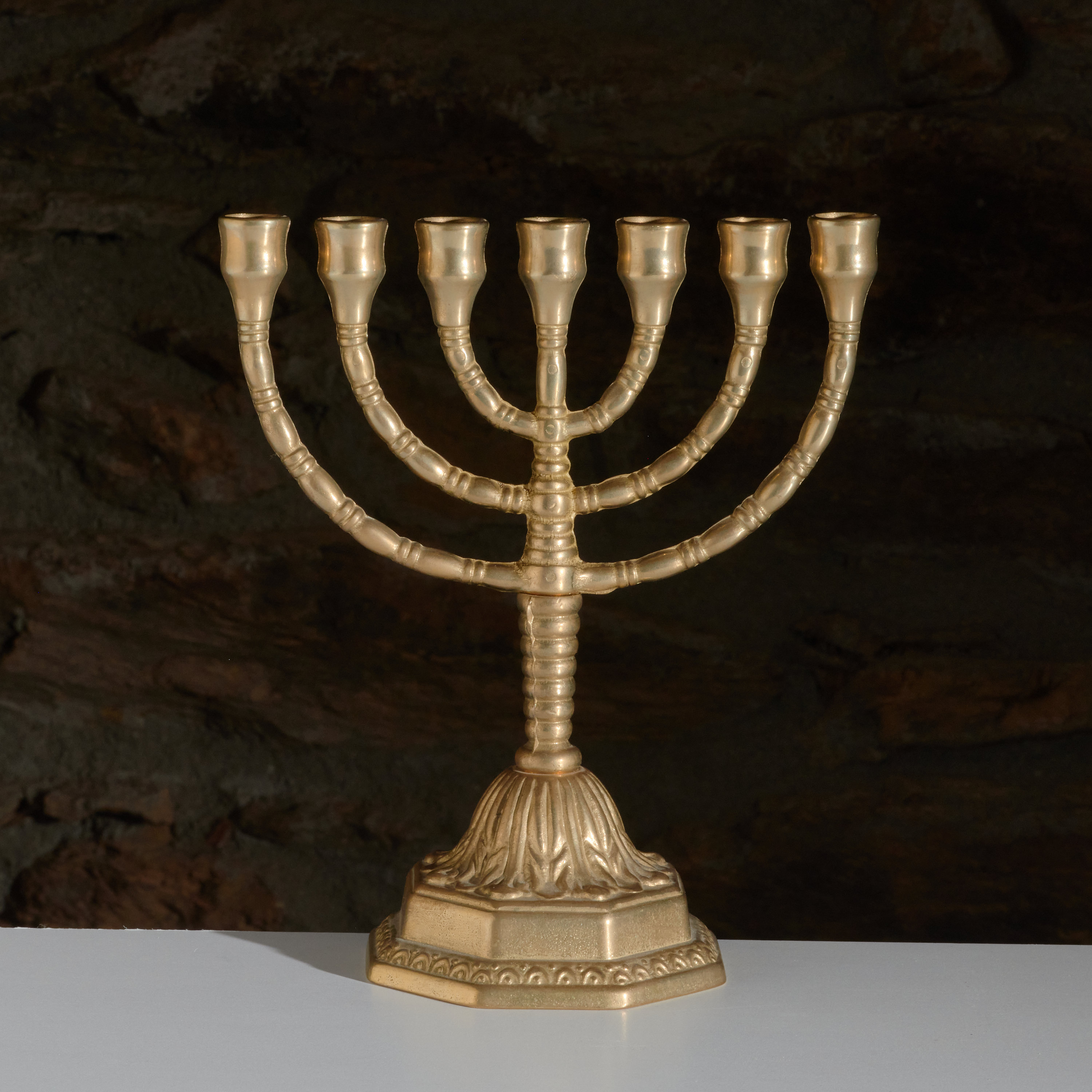 Candelabro 7 Brazos Menorá De 7 Brazos Metal - Candelabro Judío Para Janucá - Decoración Vintage - Portavelas Cónico Menorah 7 Brazos