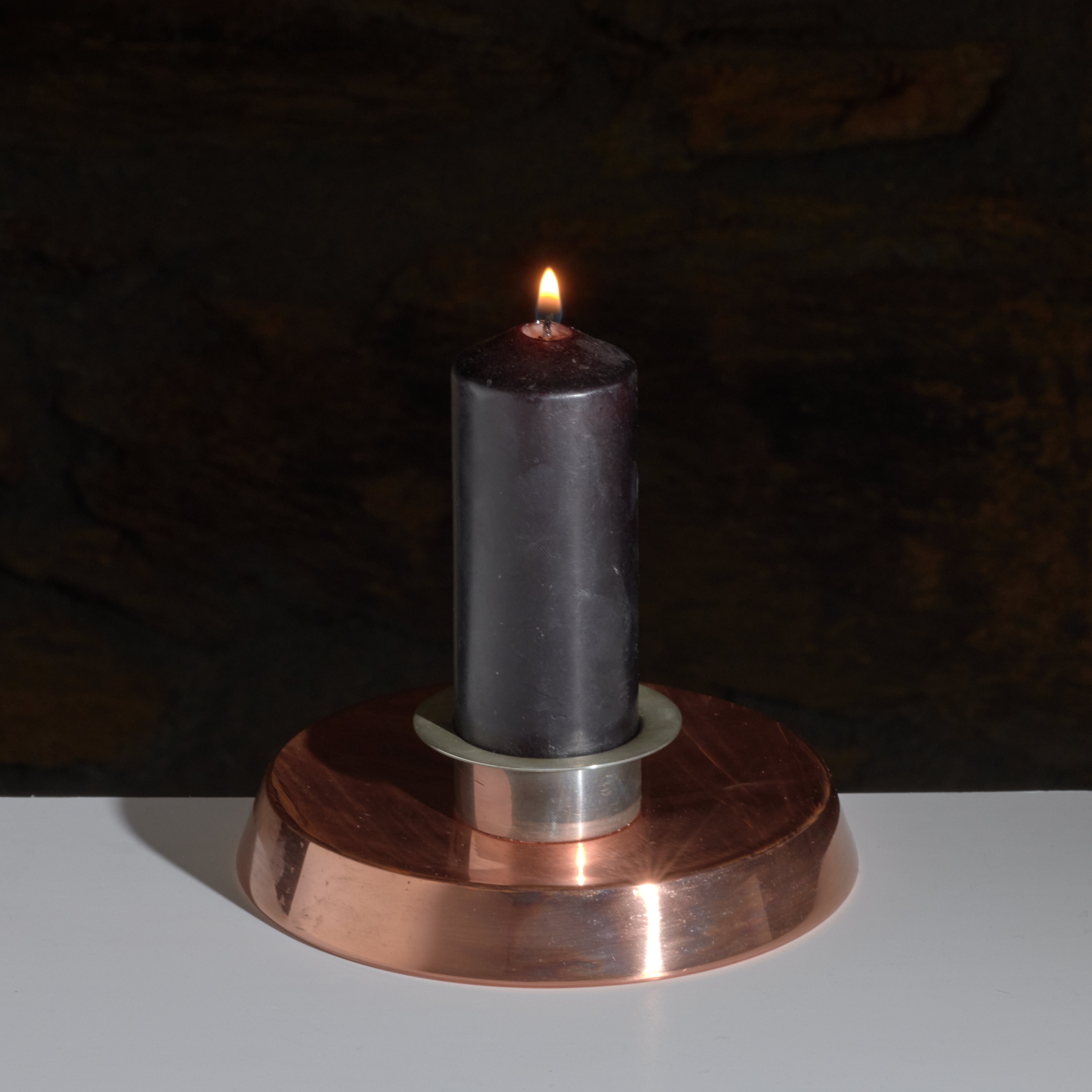 Kupfer-Kerze und Silber Messing