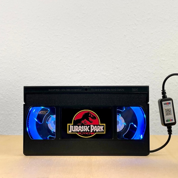 Lampe déco VHS originale (contrôleur USB, LED + application Bluetooth) Upcycle fait main