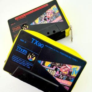Upcycled Vintage MTV Cassette Wallet - Retro Tonband verwandelt in Münze, Bargeld, Ohrhörer-Halter - Einzigartiges handgefertigtes, umweltfreundliches Accessoire