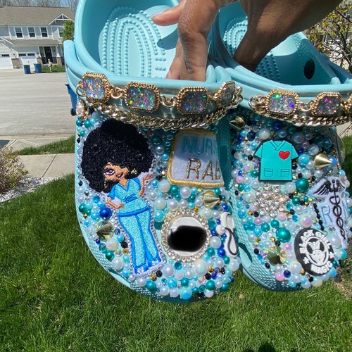 women's crocs nurse shoes