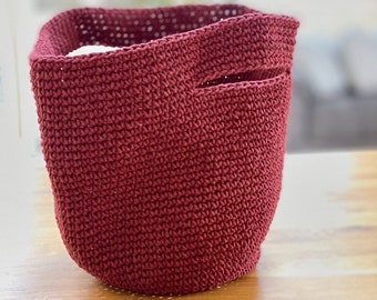 Handmade, crochet handbag, shoulder bag, crochet bag, fashion handbag, crochet bag 100% cotton product in cherry red