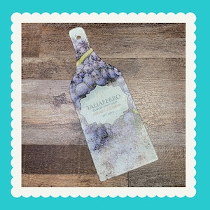 Wine Shaped Tempered Glass Cutting Board