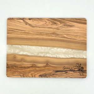 Custom Engraved Olive Wood Resin Cutting Board engrave 11.8&quot; x 15.7&quot;