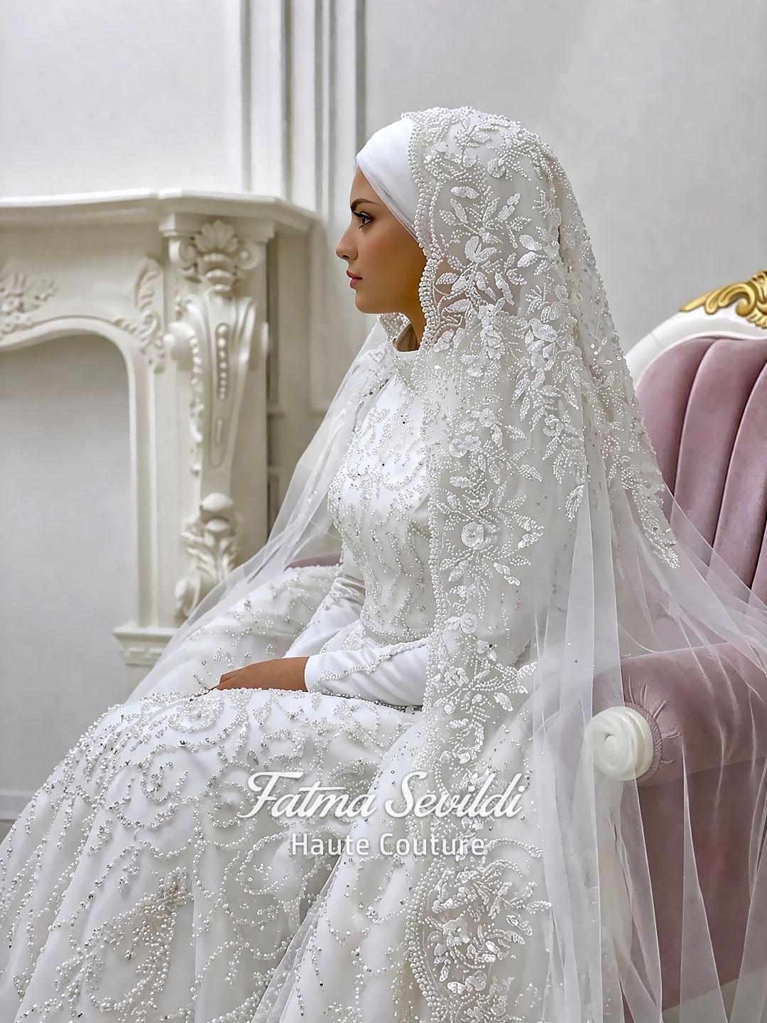 Hijab Wedding Veil, Cathedral Beaded Lace Mantilla Modest Bridal Tulle, Mantilla Edge