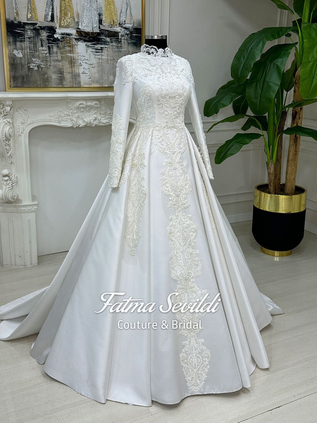 Soft White Lace & Tulle Dress – Modest Wedding Dress with Hijab Muslim