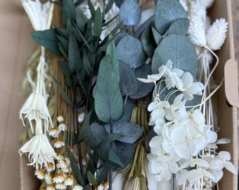 DIY Trockenblumen DIY-Set „Nature Touch“ in Naturfarben, DIY-Trockenblumenstrauß, diy-Trockenblumenkranz mit Lagurus, Eukalyptus, Phalaris