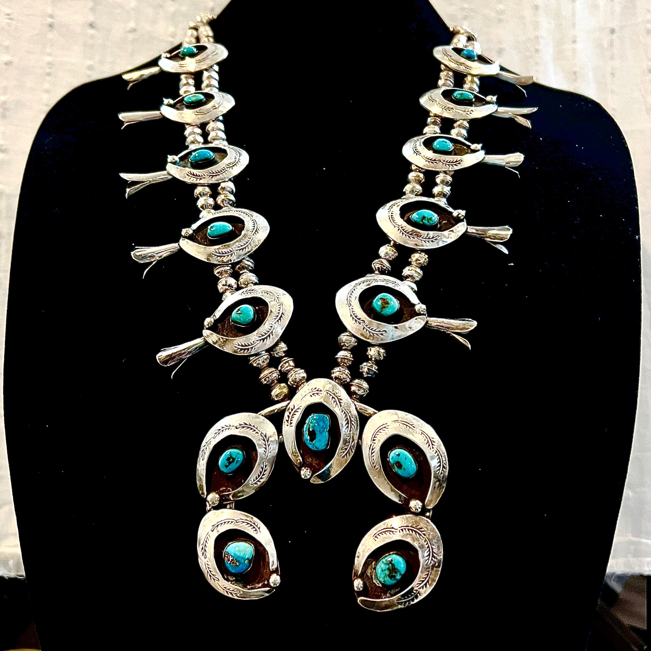 Quality Snake Eyes Turquoise Vintage Native American Navajo Sterling Silver Shadow Necklace Old Quality Snake Eyes Turquoise Vintage Native American Navajo Sterling Silver Shadow Necklace Old