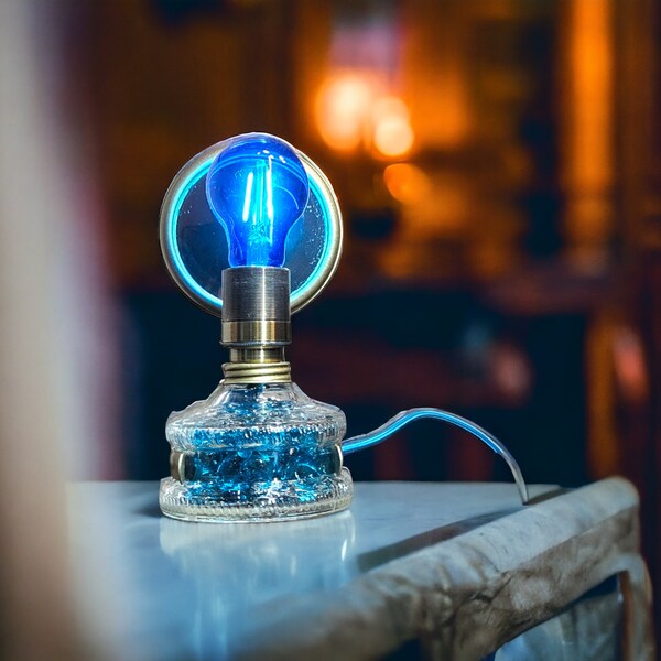 Lampe Vintage Miroir Ampoule Bleue avec Ancienne Lampe à Huile Upcycling