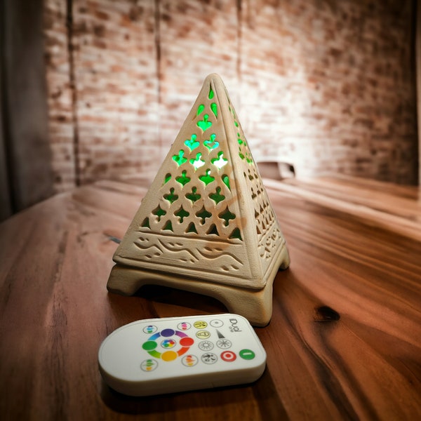 Lampe Photophore Pyramide Terre cuite Ampoule Led Couleurs modifiables avec Télécommande Upcycling