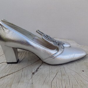 Vintage Mod Pilgrim shoes/Silver Ornate Buckle heels/Romantic | Etsy