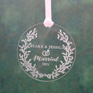 Acrylic Married Ornament with Name and Date acrylic Christmas Ornament / Wedding Ornament / custom ornament / gift for her / gift for him