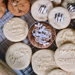 Personalized Cookie Stamp for Christmas and Holidays / Personalized Cookie / Custom Family Name / Baking Gifts / Fondant Cake Decorating