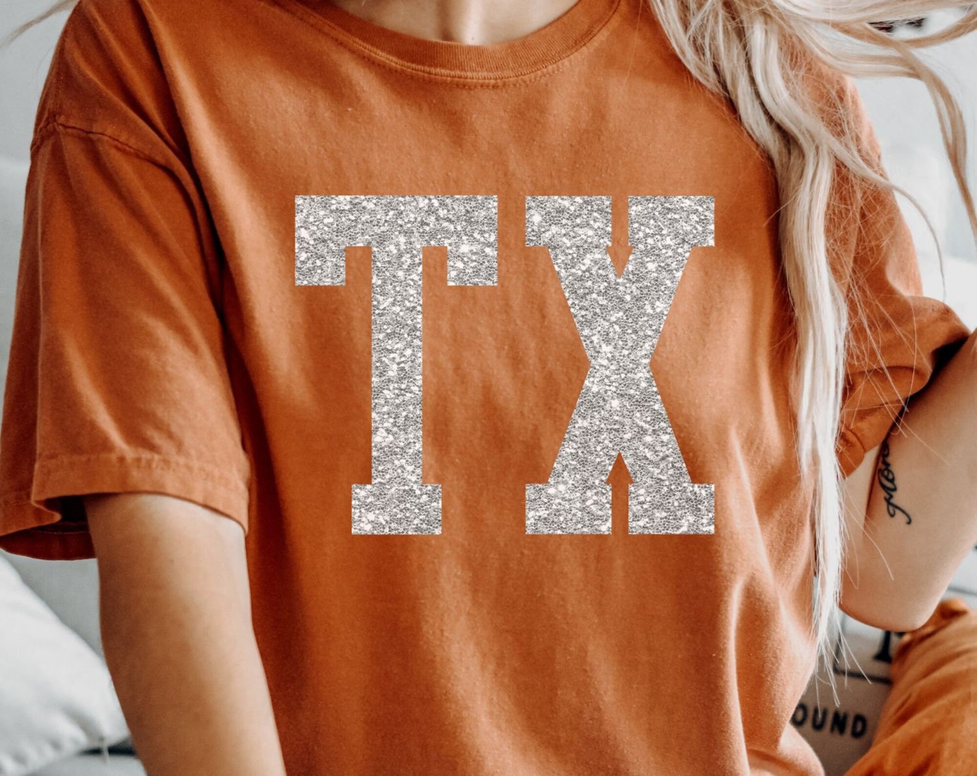 Discover Texas Shirt, Texas Orange Tshirt, Womens Texas T shirt, Unisex Texas T-shirt, Texas Longhorns, Glitter Texas Shirt, Proud Texan, Texas Tees