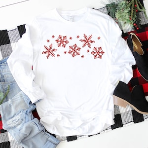 Long Sleeve Snowflake Shirt, Glitter Snowflake Shirt, Womens Christmas Shirts, White Christmas Shirt, Holiday Shirts Women, Snow Flake Tee