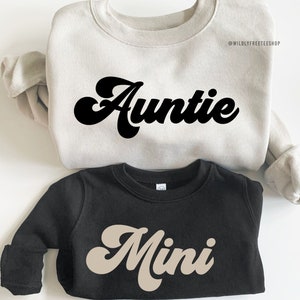 Matching Auntie and Mini Sweatshirts: Retro Aunt Gift