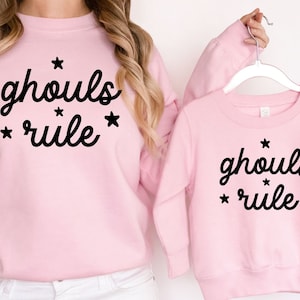 Passende Mama und mich Ghouls Regel Halloween Sweatshirts, Mama Me Fall Shirts, passende Outfits, Kinder Halloween Shirt, Familie Halloween Shirts