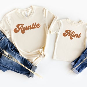 Auntie and Mini Shirts, Retro Auntie Shirt, Aunt and Niece Outfits, New Aunt Gifts, Matching Shirts, Aunt to Be Shirt, Womens Boho Tees