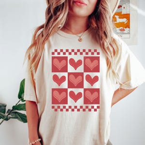 Checkered Heart Shirt, Heart Tshirt, Womens Valentines Day Shirts, Love Shirt, Valentines Tshirt, Valentines Gifts, Comfort Colors® Shirt