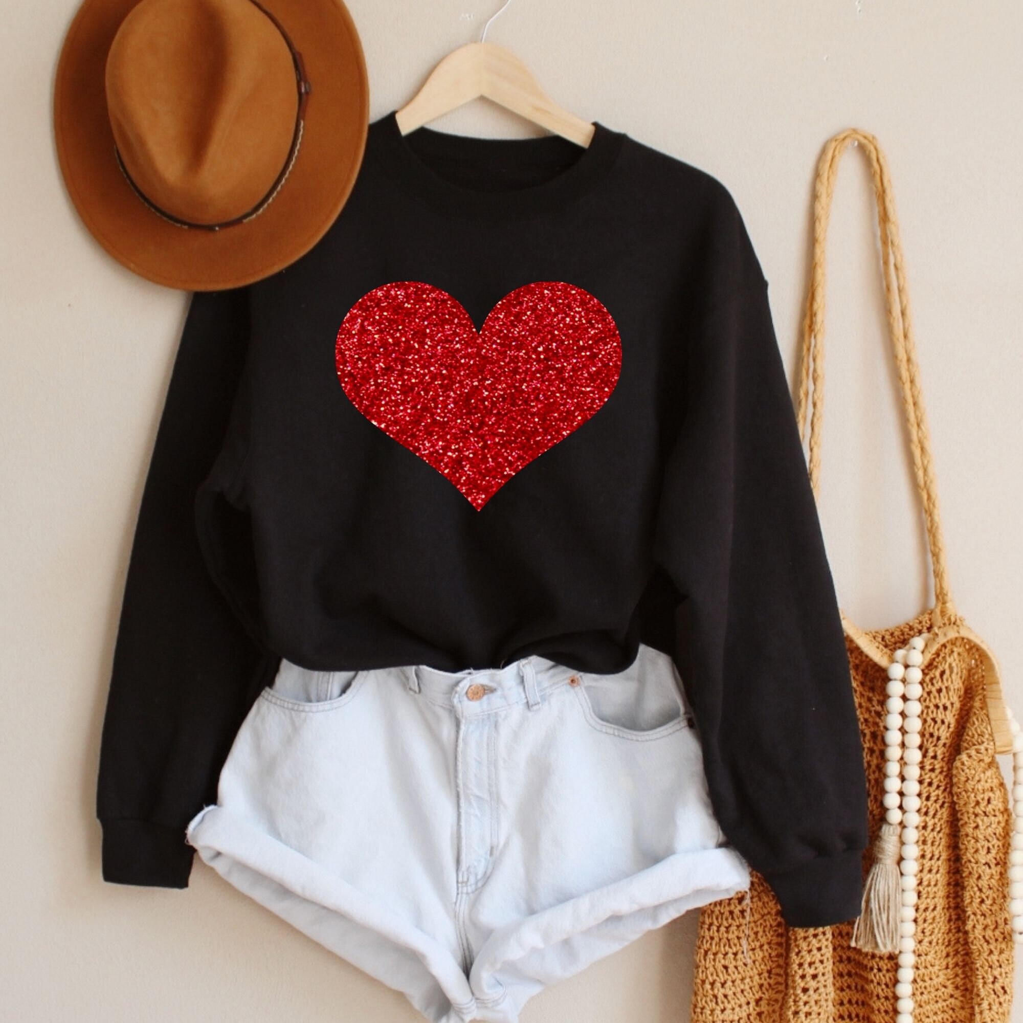 LOVE RED STAR SWEATER*