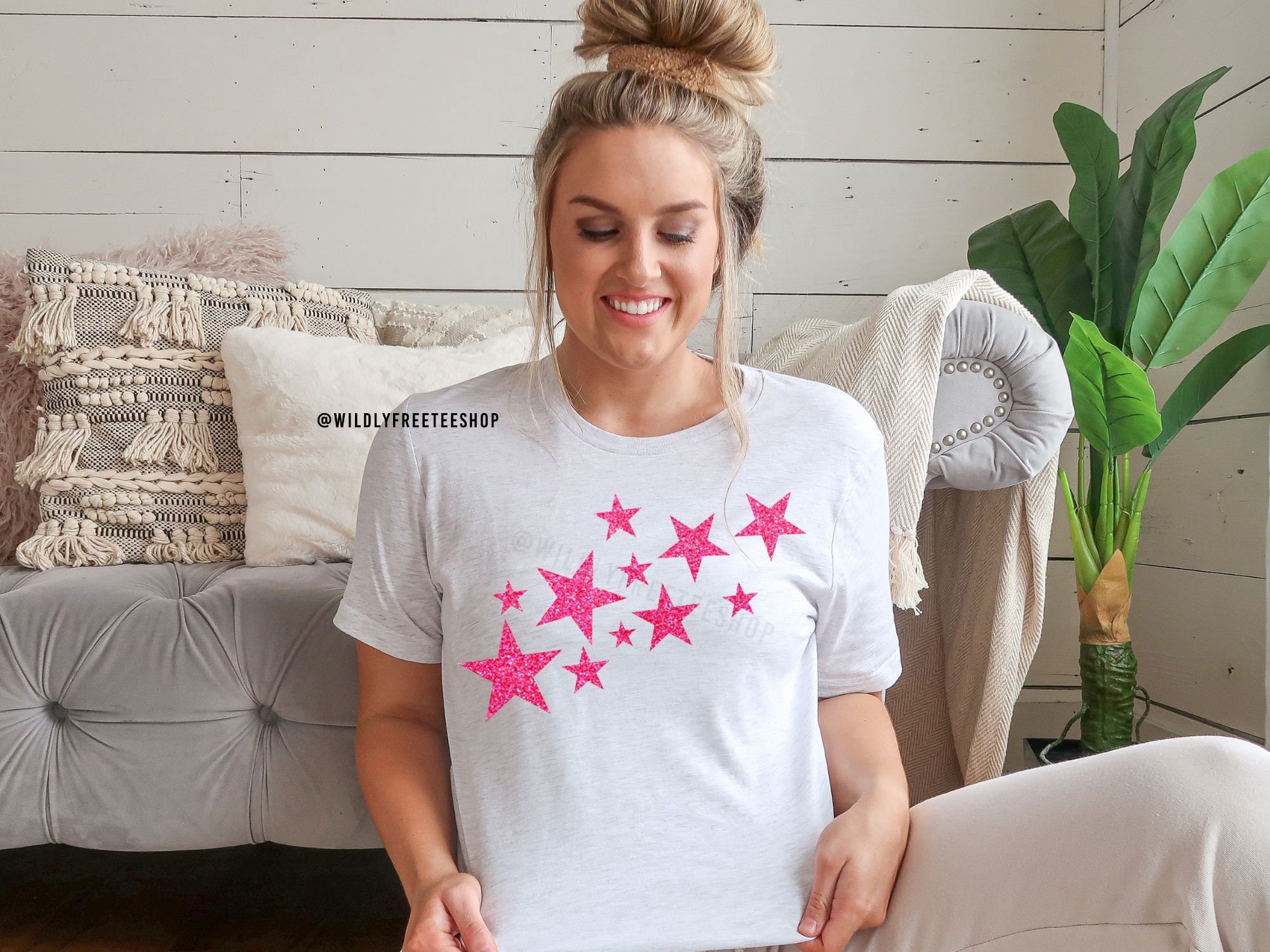 Women's Patriotic American Flag Tee – Stars & Stripes Graphic Print Top (Pink, Size Large)