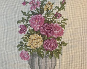 Rare cross-stitched roses  on beige background, French vintage handmade #44