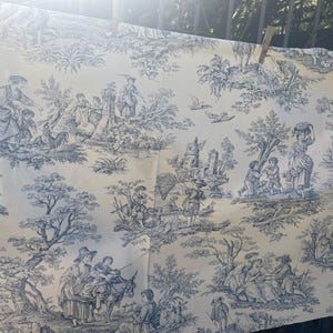 Large toile de jouy blue.  piece of fabric. (77)