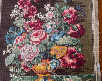 Tapiz grande vintage con bodegón floral. Bordado floral, DECORACIÓN DEL VIEJO MUNDO (27B)