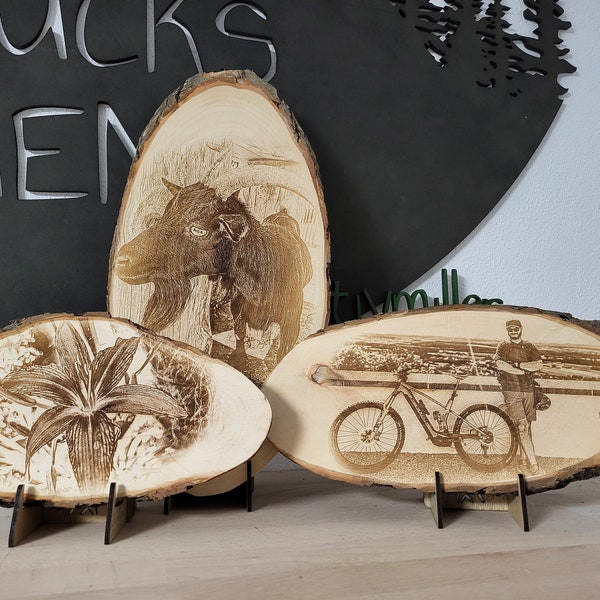 Bild auf Holz individuelles Geschenk / ovale Baumscheibe / Bildgravur Foto Erlenscheibe / Holzbild / Holzgravur / Fotogravur