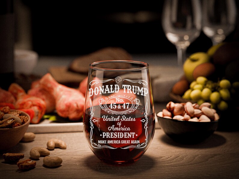 President Trump Laser Engraved Wine Glass, Right Wing, Conservative Gift, Trump For Presidency, Political Gift, 45 47 bild 5