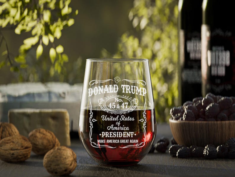 President Trump Laser Engraved Wine Glass, Right Wing, Conservative Gift, Trump For Presidency, Political Gift, 45 47 bild 2