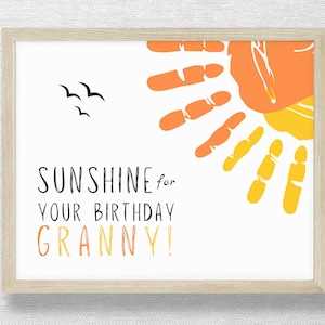Artisanat d'empreinte de main d'anniversaire de grand-mère, carte de soleil, souvenir d'anniversaire de bricolage, cadeau de grand-mère, bébé d'enfant en bas âge, art préscolaire, imprimable