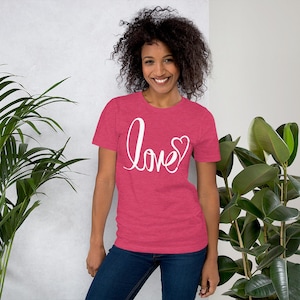 Women&#39;s Valentine&#39;s Day Shirt - Womens Valentines Day Shirt - Love Heart Shirt - Valentines Shirt for Women - Valentines Day Gift Mom Wife