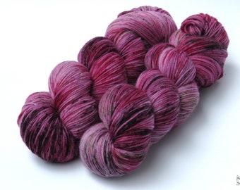 Hand dyed sock yarn 100gr. strand graffiti"410"