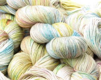 Strand City Whisper 405 Hand dyed sock yarn 100gr