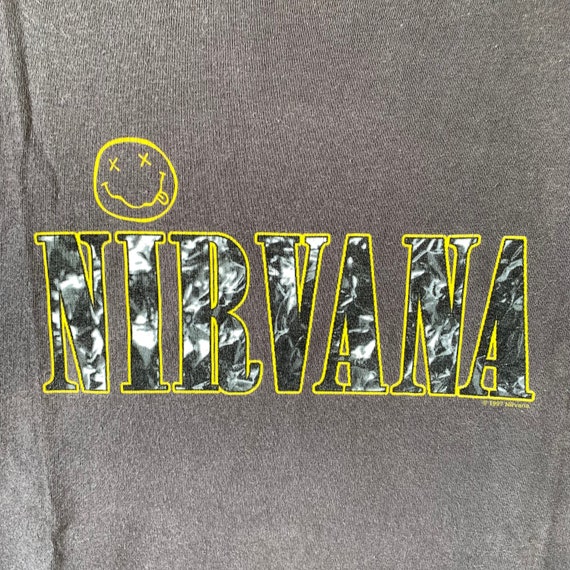 NIRVANA 1997 Tシャツ Vintage 1997 Rare Nirvana Kurt Cobain Memorial Guitar Grunge