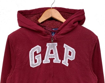 Gap top maroon sweatshirt