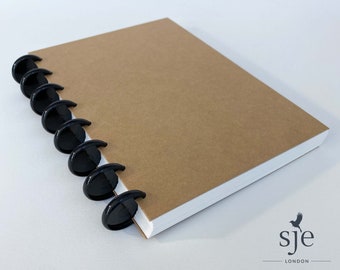 Cuaderno, cuaderno de bocetos o diario recargable con tapa dura A5 / Papel a elegir / Discos de plástico negros de 30 mm de diámetro: Tapa para dibujar a tu gusto