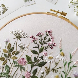 Clover meadow embroidery pattern pdf video tutorial, floral pattern, botanical embroidery design, digital download, Mother's Day, herbs image 5