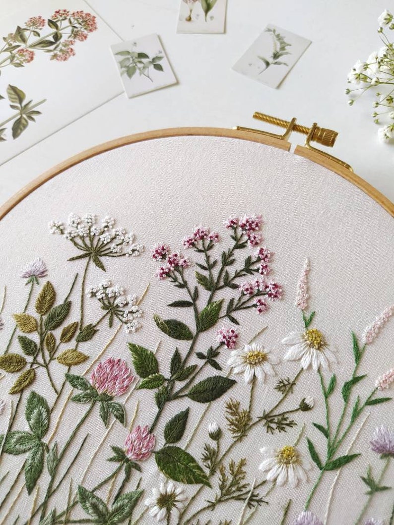 Clover meadow embroidery pattern pdf video tutorial, floral pattern, botanical embroidery design, digital download, Mother's Day, herbs image 5