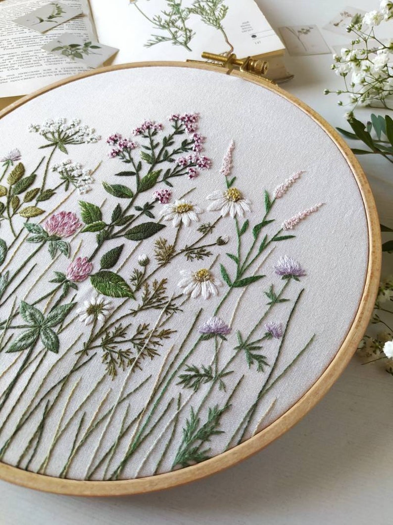 Clover meadow embroidery pattern pdf video tutorial, floral pattern, botanical embroidery design, digital download, Mother's Day, herbs image 3