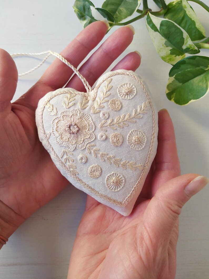 Tender Heart embroidery pattern, lavender sachet DIY pattern, PDF embroidery design