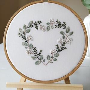 Tutoriel vidéo pdf sur le motif de broderie coeur vert, motif floral, motif de broderie botanique, téléchargement numérique, fête des mères, Saint-Valentin image 3