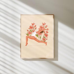 Yoga Girl Art - Femininer Blumenmeditationsdruck für friedlichen Raum, Selbstfürsorgegeschenk, achtsame Dekoration für Wellness und ruhige Vibes - A5/A4 Druck