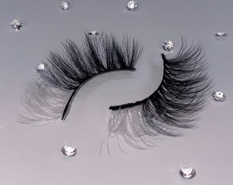 The “Cold Hearted” Lashes w/ Lash Tools