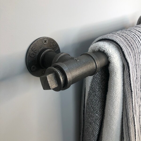Industrial Steampunk Wall-mounted Towel Rail