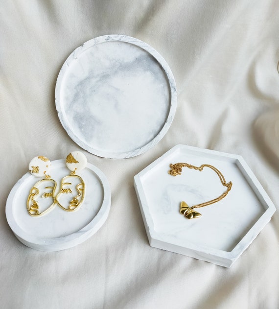 Marble jewellery dish white marmer sieradenschaaltje jewelry dish wit ringschotel trinket decoratief rond hexagon schaal homedecor opbergen